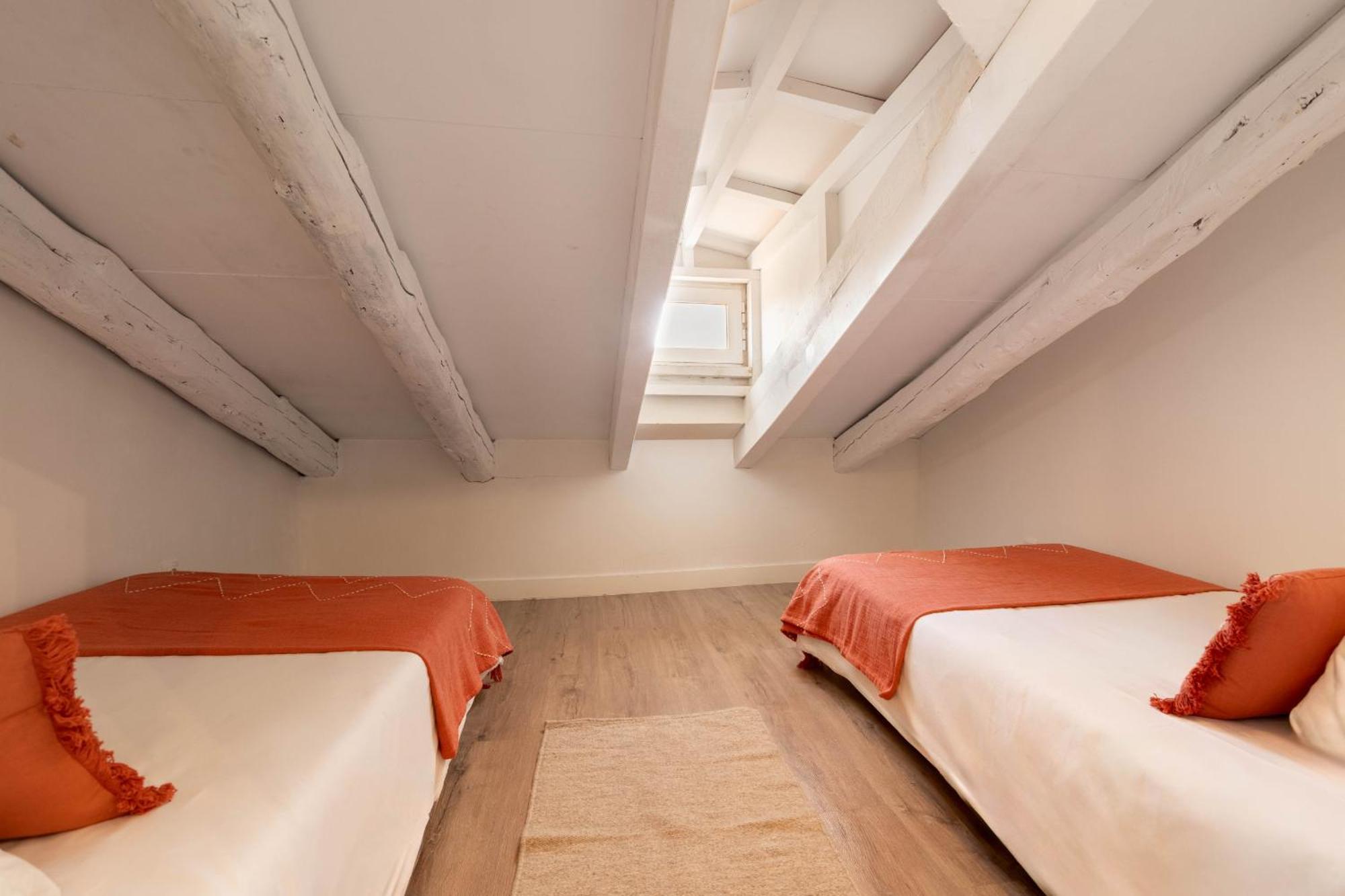 Apartamento Plaza Mayor Attic En Madrid Exterior photo